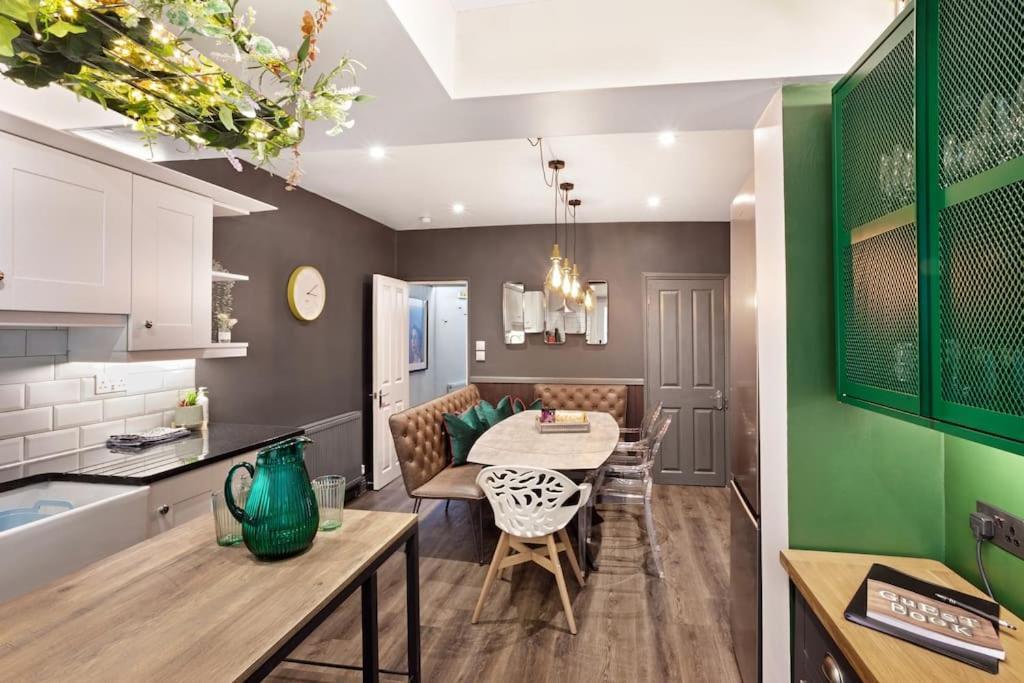Villa Stunning 4Bed Townhouse By Hic & Trendy Kings Quarter! Harrogate Exterior foto